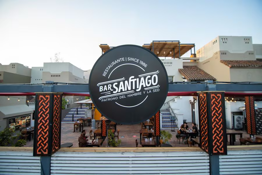 House Image of Bar Santiago: Una Experiencia Única en la Noche de Santiago